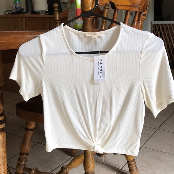 cute outfits with white crop top